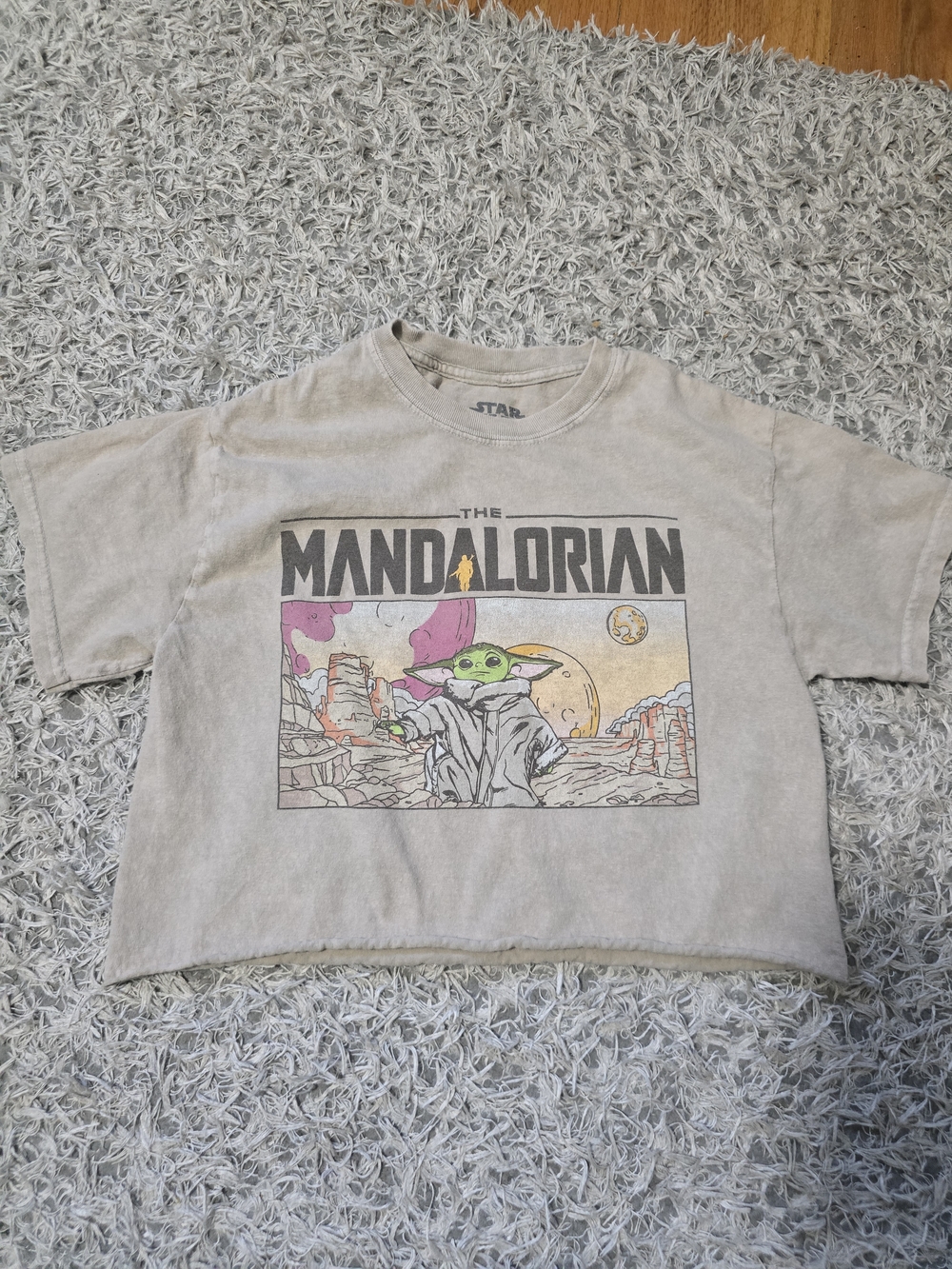 Star Wars Grogu Baby Yoda Cropped Graphic Tee Small Mandalorian Y2K Aesthetic